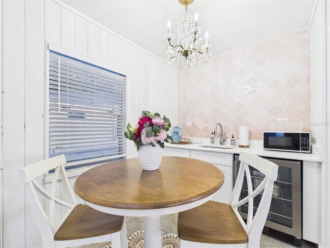 Foto del edificio - 222 7th St NW