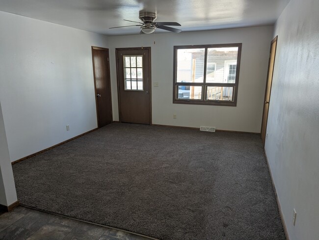 Living Room - 283 E Oak St