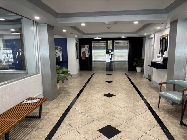 Foto del edificio - 33 S Gulfstream Ave