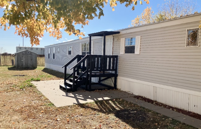 Foto del edificio - 33 Village Ct