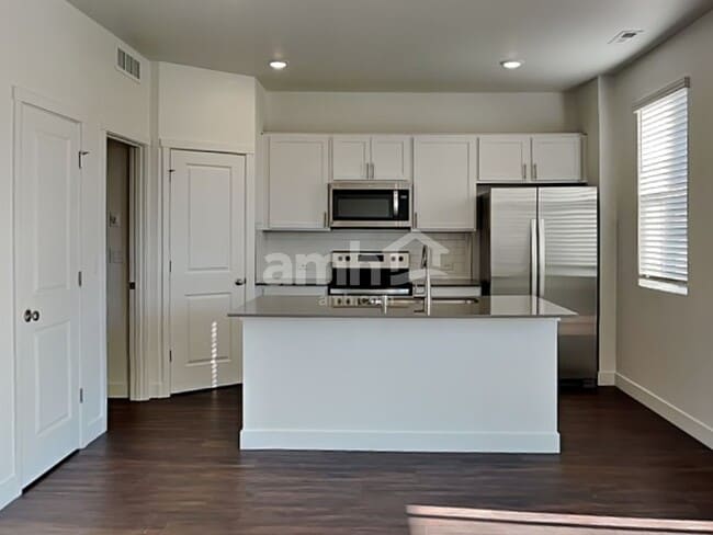 Foto del edificio - 4826 86th Ave NE