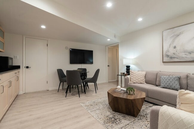 Photo - 2738 N Radford St House