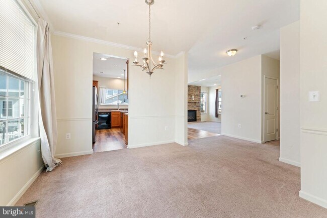 Foto del edificio - 15622 Gilpin Mews Ln