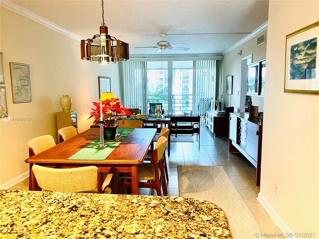 Foto del edificio - 2731 NE 14th St