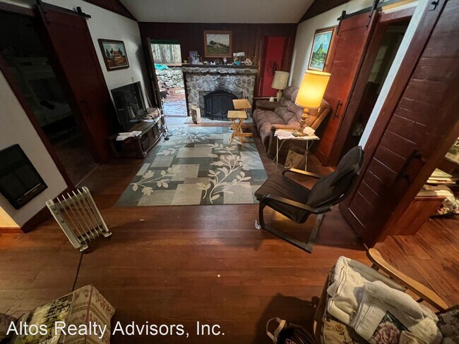 Building Photo - 4 br, 2 bath House - 14515 Big Basin Way