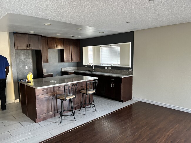 Foto del edificio - 14441 Chadron Ave