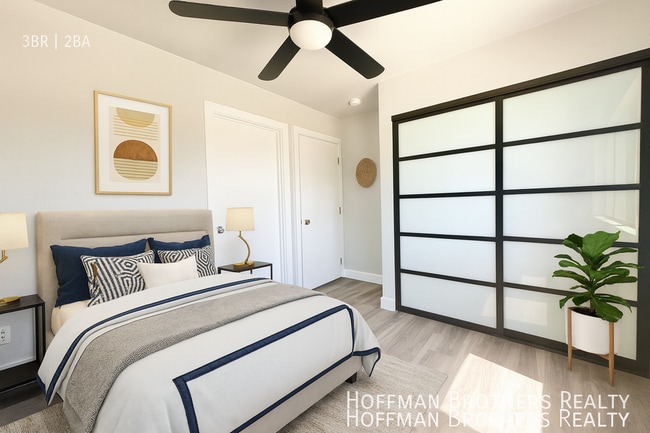 Building Photo - 619 N Kingsley Dr