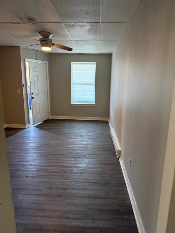 Foto del edificio - 260 N Commerce Ave