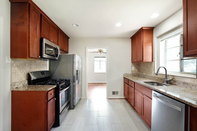 Foto del edificio - 5609 6th St S