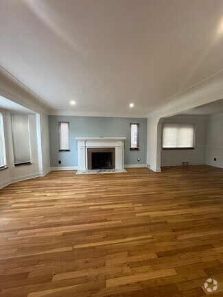 Building Photo - 18069 Cherrylawn St