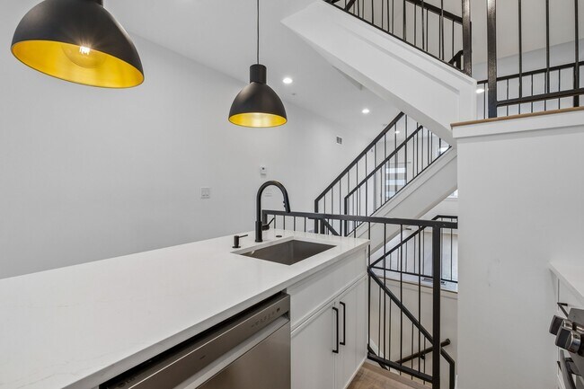 Foto del edificio - 1518 N Darien St