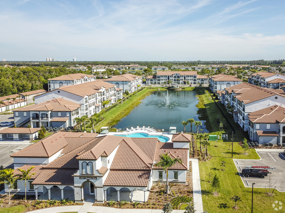 Primary Photo - Venetian Apartments