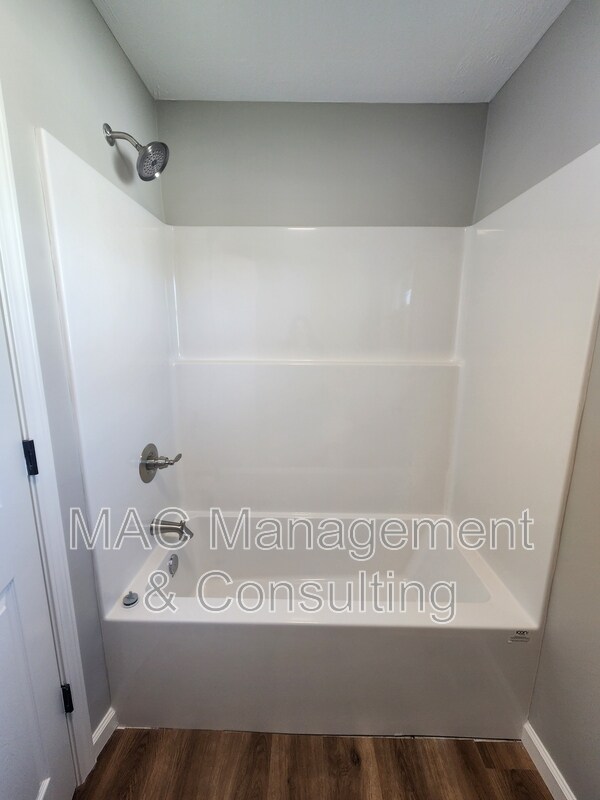 Building Photo - 4680 S Grundy Quarles Hwy