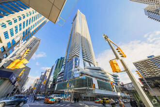 Building Photo - 1-1911 Bloor St E