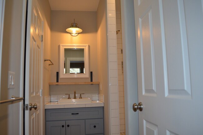 Foto del edificio - 2111 Deer Valley Rd