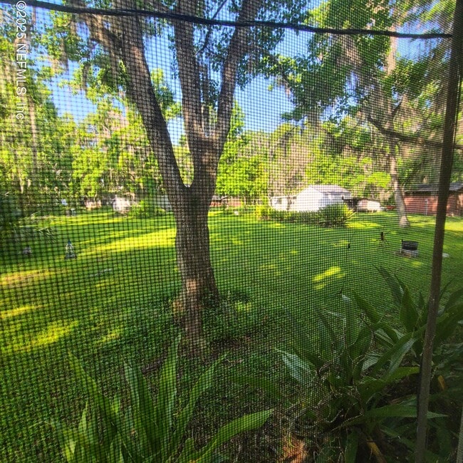 Building Photo - 1420 Lake Disston Dr