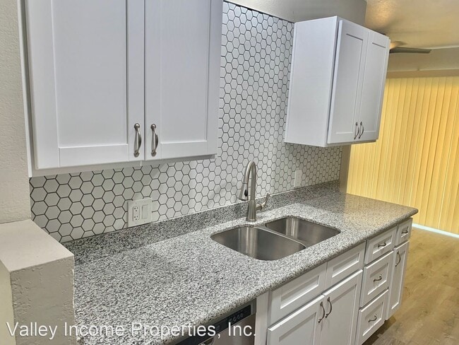 Building Photo - 6821 N 45th Ave