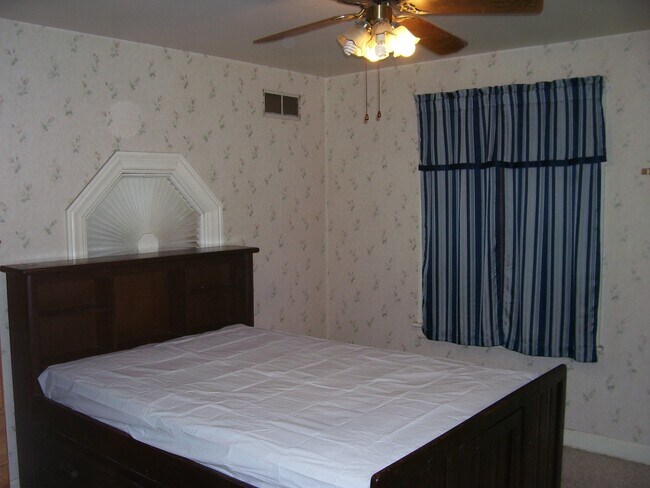 Foto del edificio - 2403 South Ave