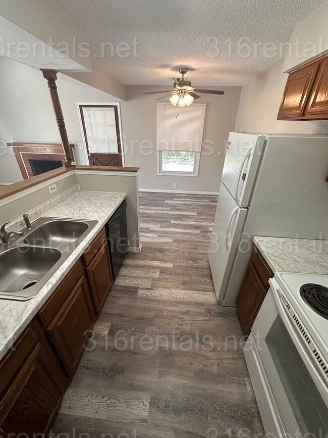 Foto del edificio - $925 - 2 bedroom 1 bath - Beautiful apartm...