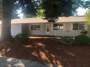 Building Photo - 2162 Northtree Dr NE