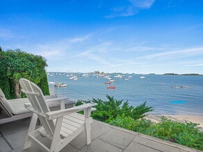 Building Photo - 3 E Beach Dr