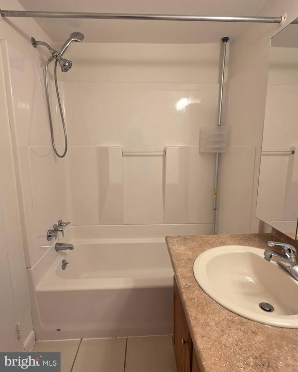 Foto del edificio - 9926 Haldeman Ave