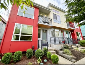 Building Photo - 3629 Courtland Pl S Unit C