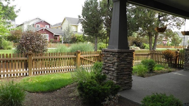 Building Photo - 3 br, 2.5 bath House - 21258 Woodruff Place