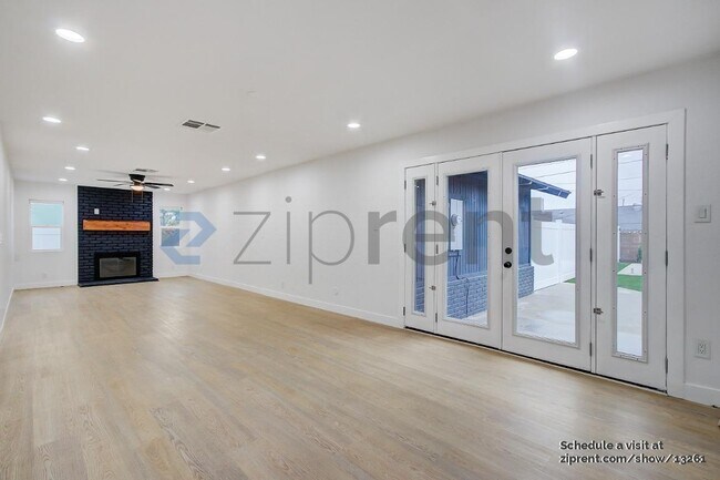 Foto del edificio - 2602 Deodar St
