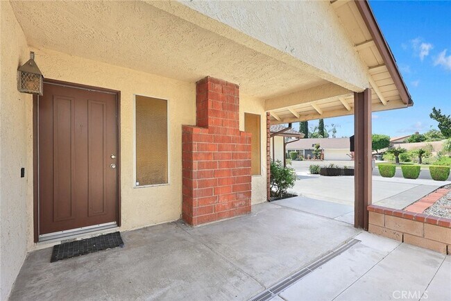 Building Photo - 248 Centinary Dr