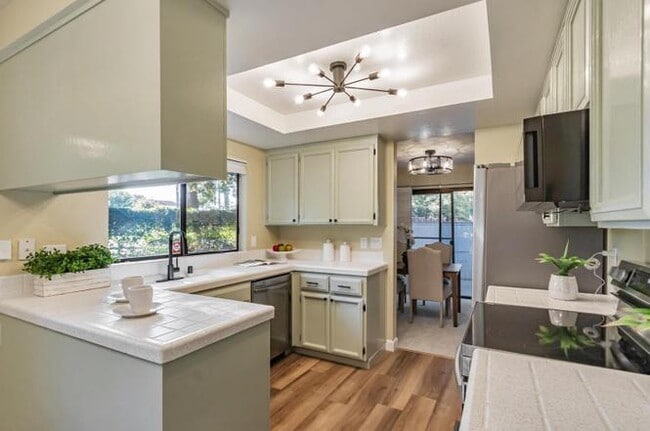 New appliances, new light fixtures - 4926 Red Creek Dr