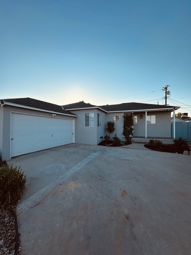 Foto principal - 6657 Bovey Ave