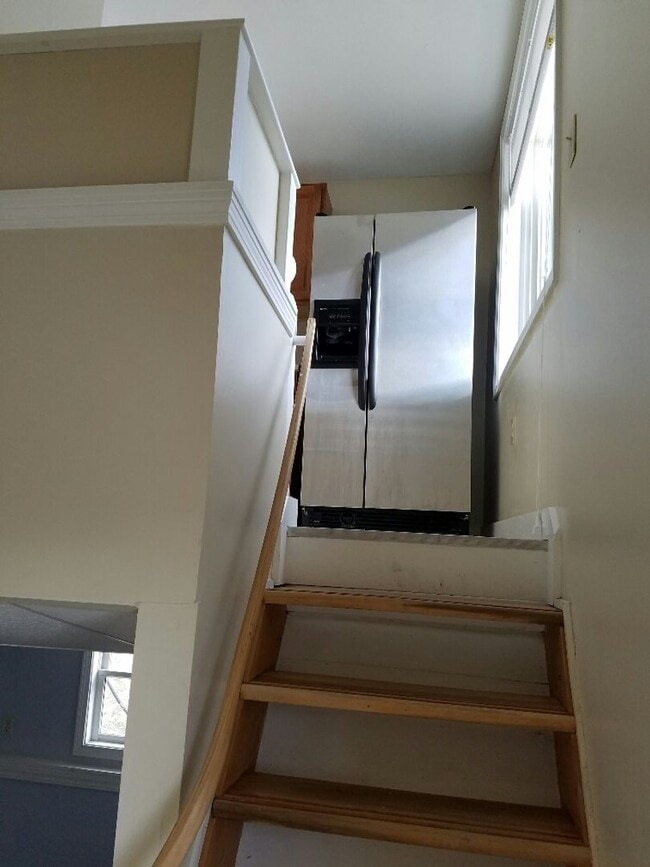 Building Photo - Duplex at Wards Hill