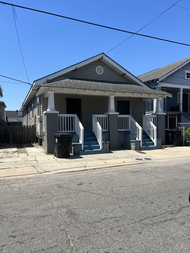 Building Photo - 2504 Frenchmen St