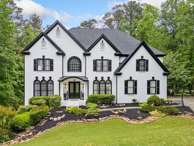 Building Photo - 882 Hallbrook Ln