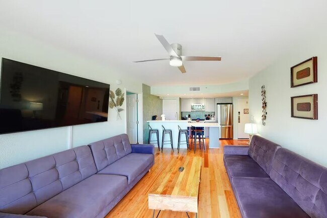 Foto del edificio - 3625 Seaside Dr
