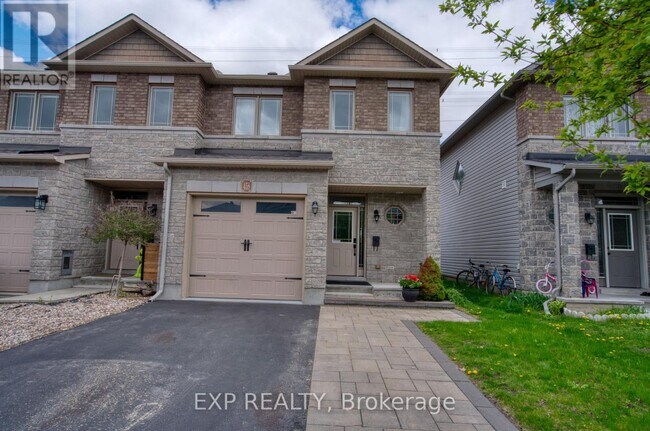 Photo du bâtiment - 458 Barrick Hill Rd