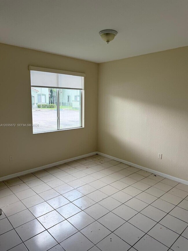 Foto del edificio - 1414 SE 24th Ct