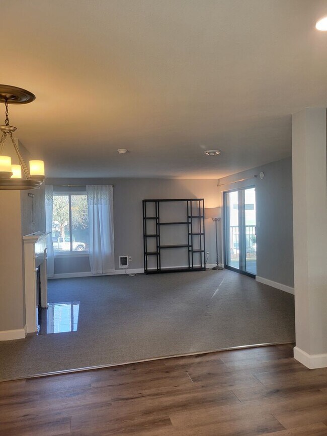Foto del edificio - Cozy 2 bedroom Condo in Des Moines