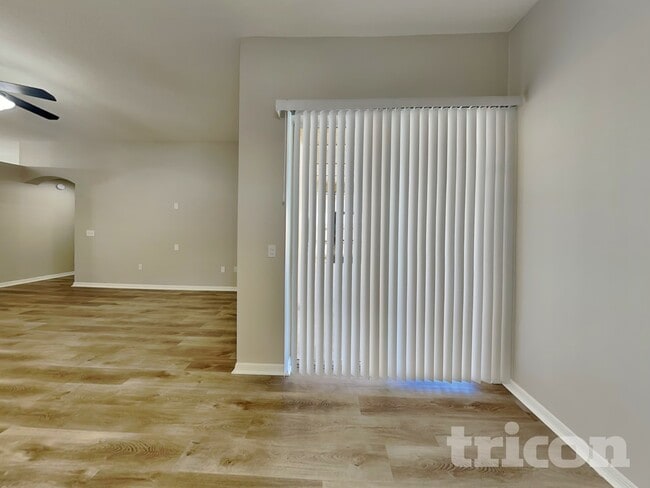 Foto del edificio - 1810 Cattleman Dr