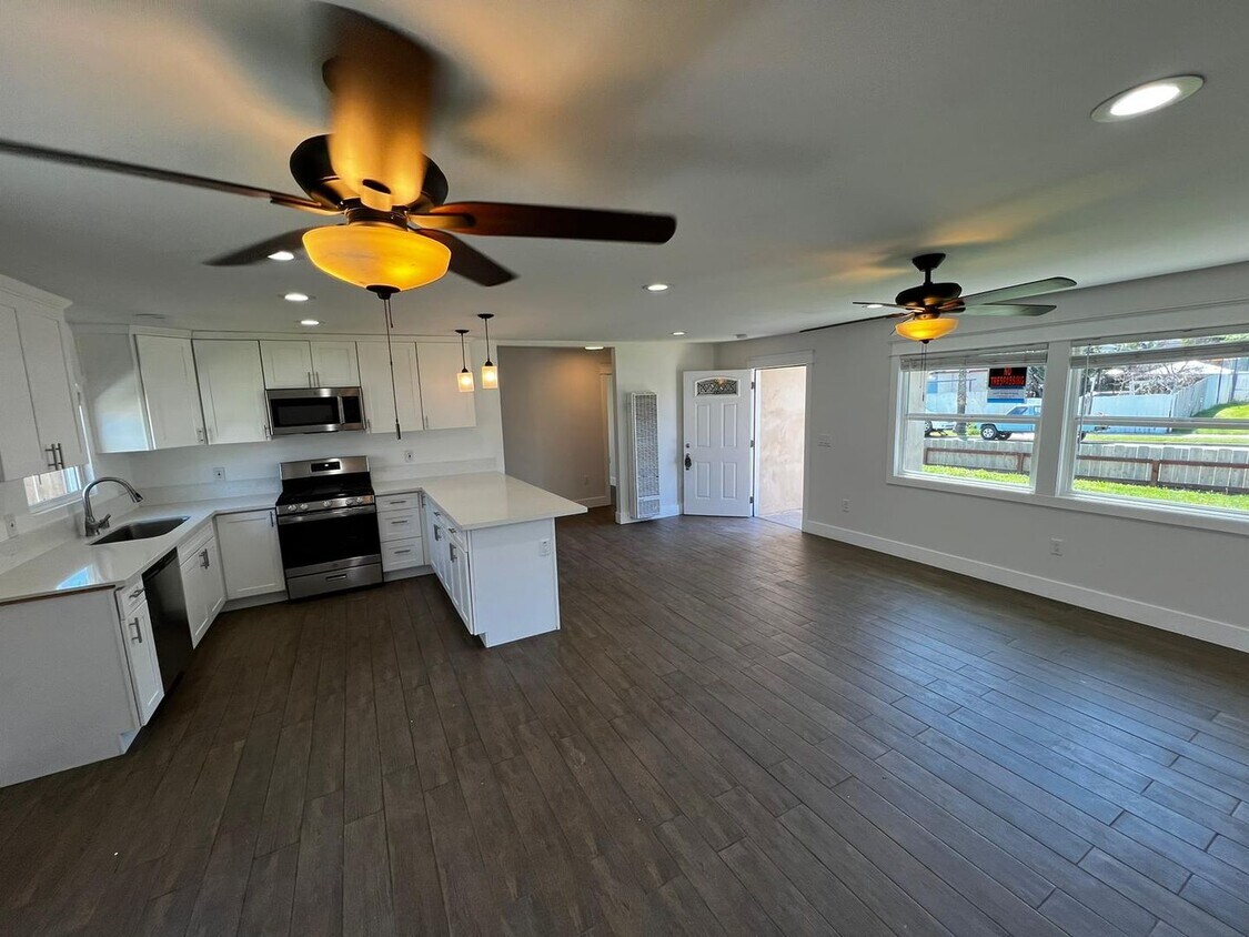 Primary Photo - Remodeled 3 Bedroom 1 Bath House With Garage