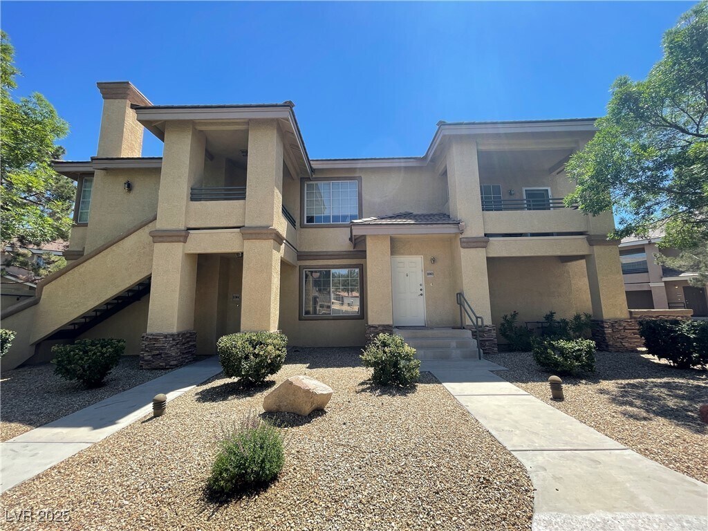 Primary Photo - 9901 Trailwood Dr