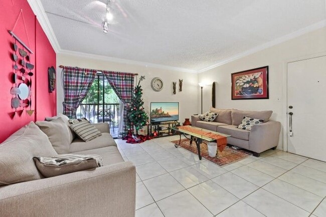 Building Photo - 15500 Lakes of Delray Blvd