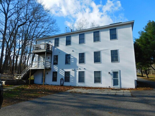 Building Photo - 108 Portsmouth Ave
