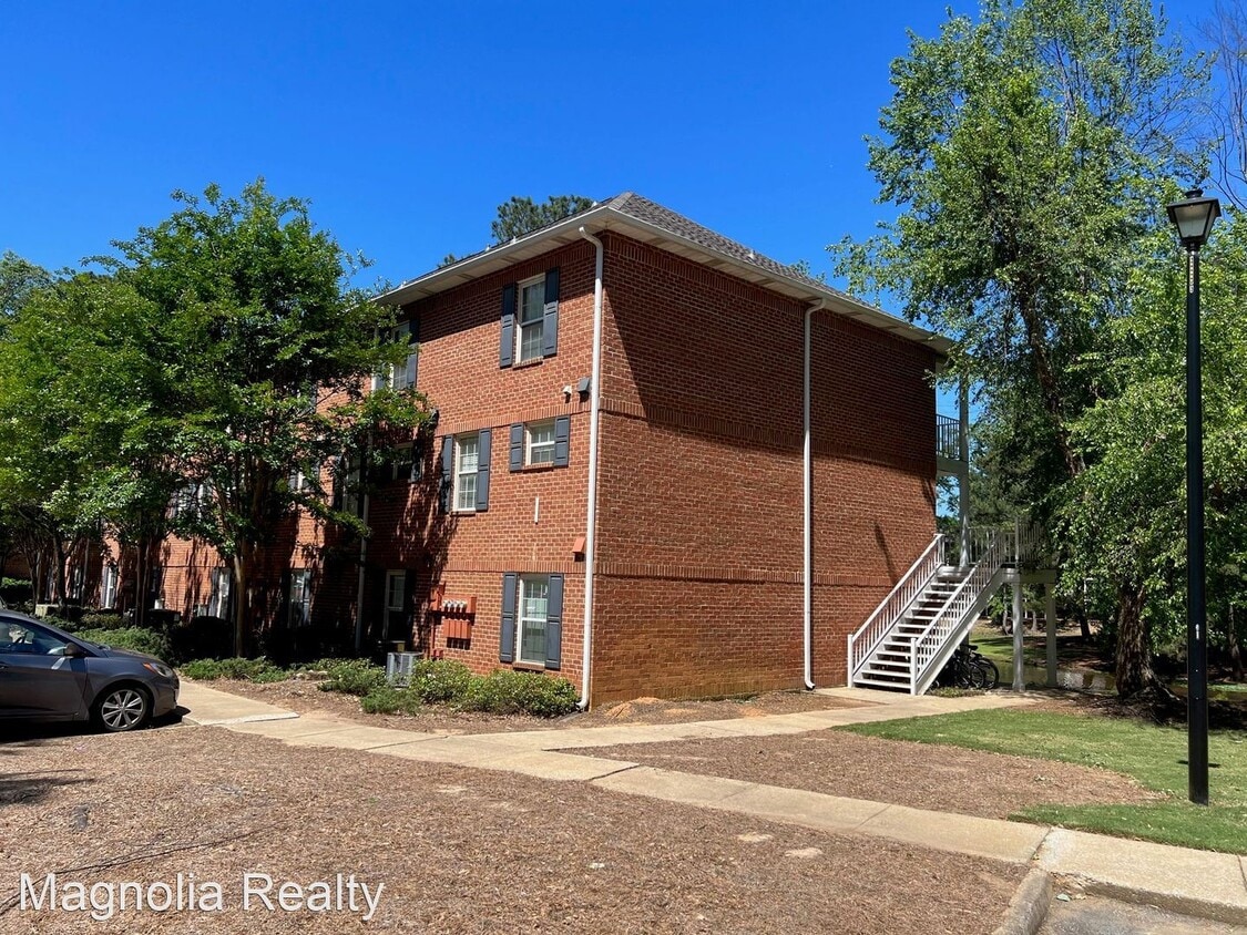 Building Photo - 1 br, 1 bath House - 162 East University D...