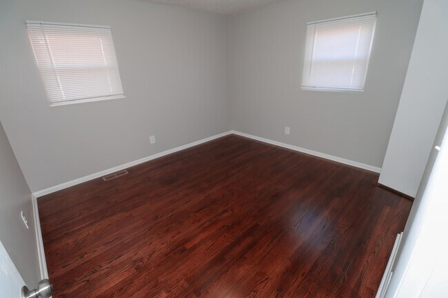 Foto del edificio - 601 Mulberry Ln