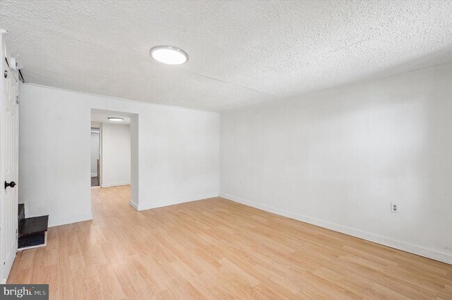Foto del edificio - 68 Blanchard Rd