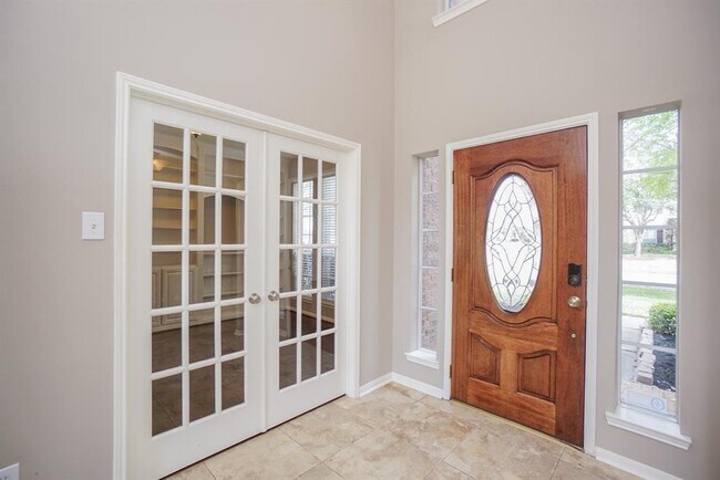 Building Photo - 23727 Allingham Ln