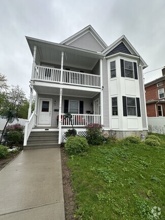 Building Photo - 76 Edwards St