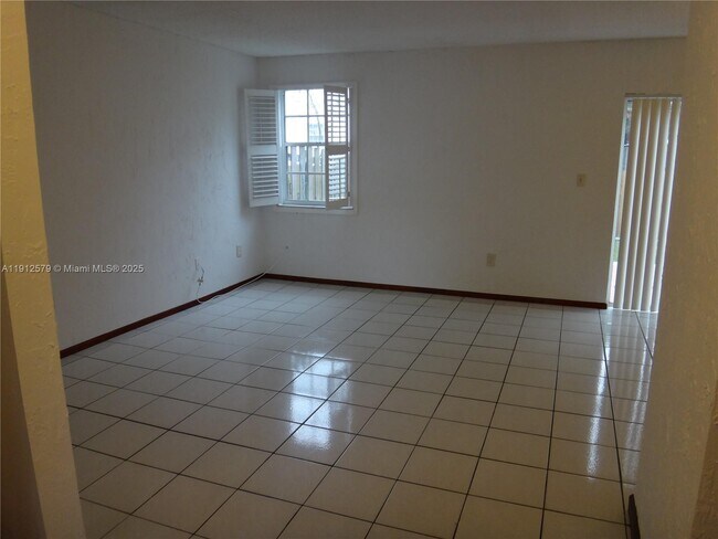 Foto del edificio - 20806 SW 83rd Ave